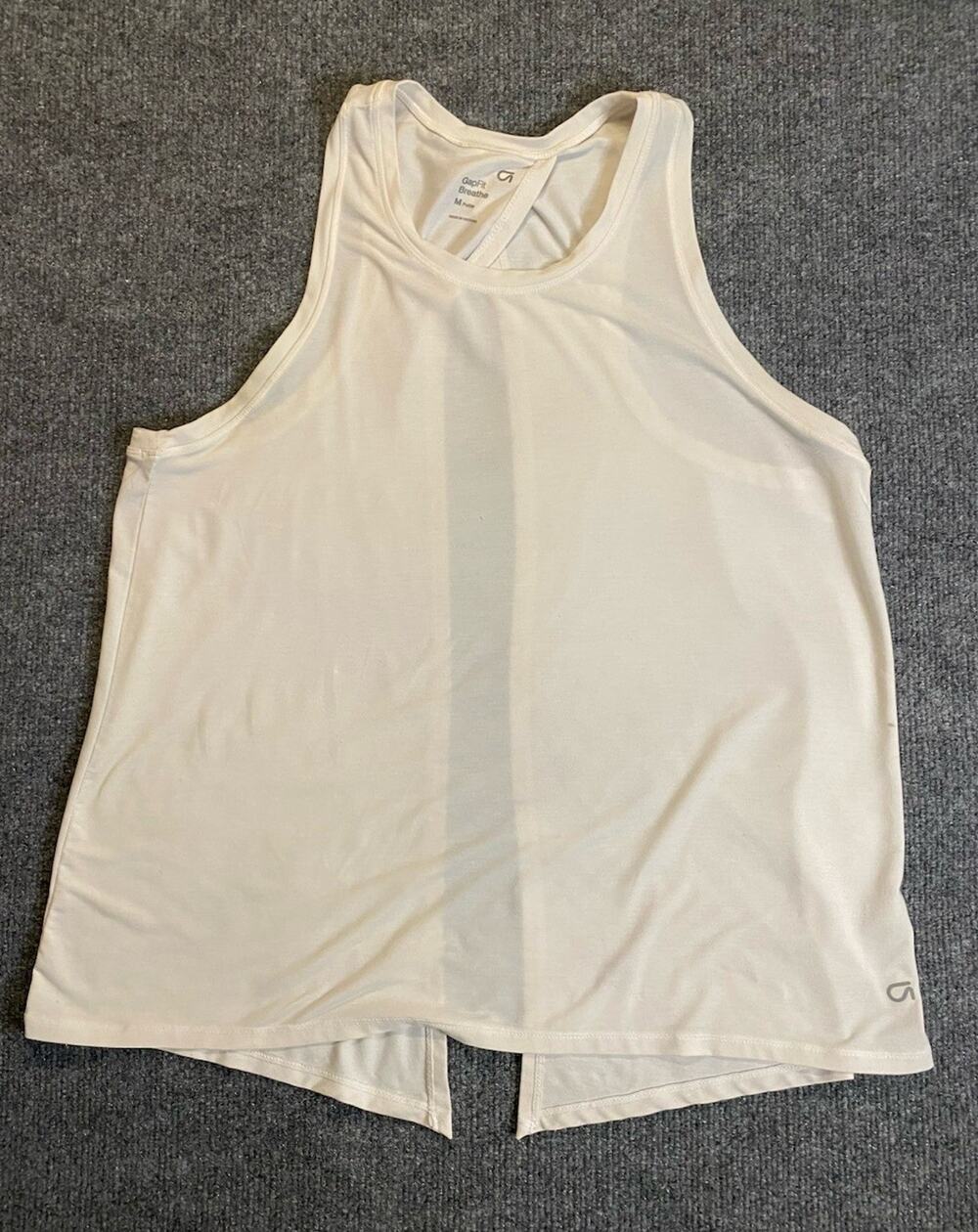 GapFit Breathe Lightweight Breathable Tank Top White M Petite Women's